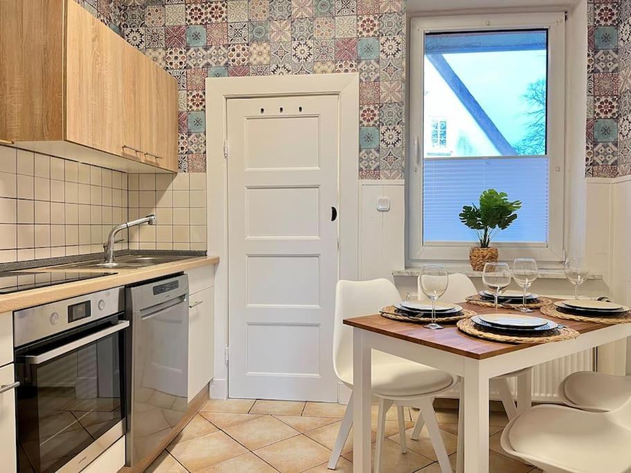 Apartment Perlmutt Mit Balkon Хузум Экстерьер фото